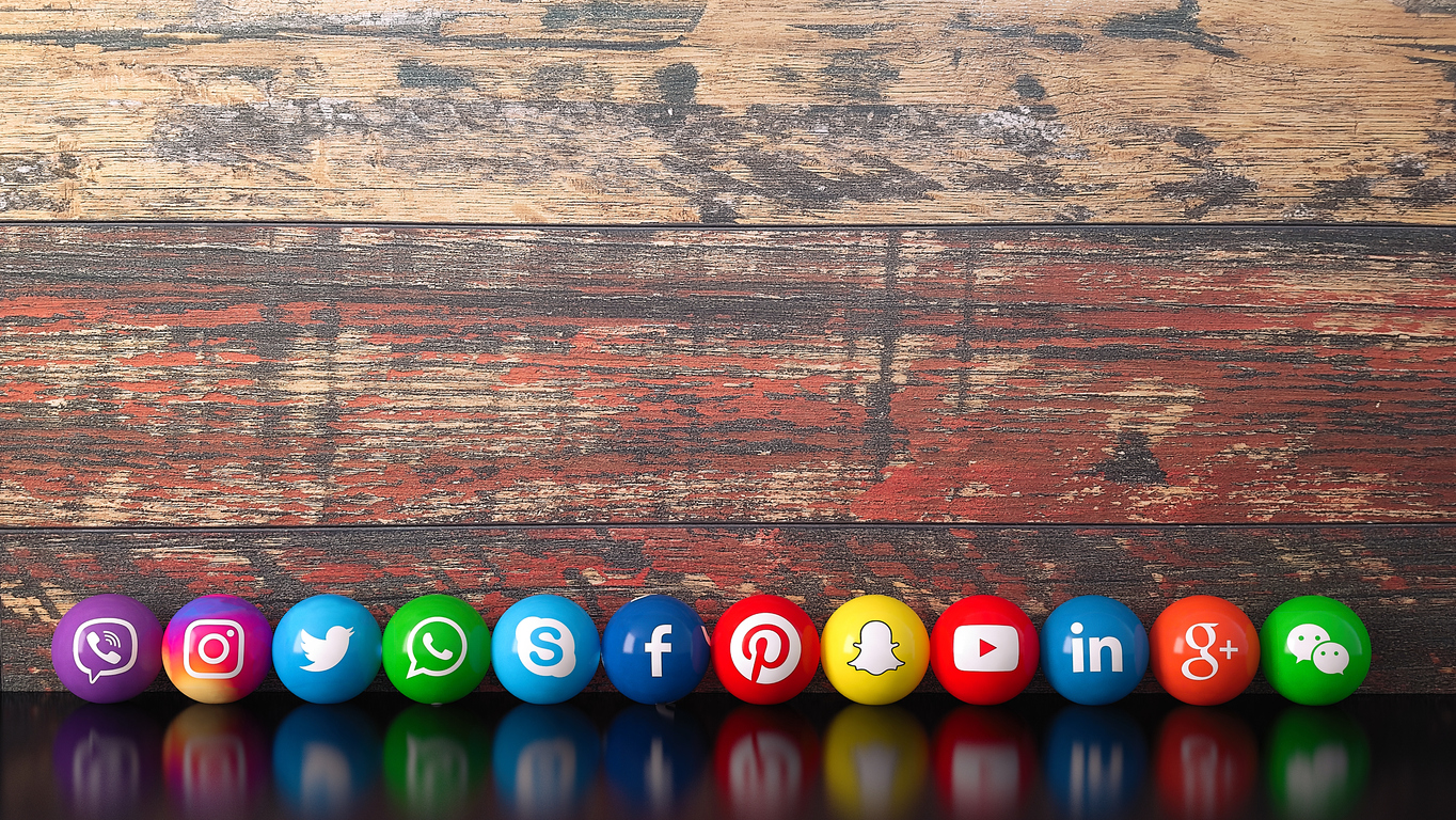EffiCRM : Service clients, faut-il être présent sur les réseaux sociaux ? EffiCRM : Service clients, faut-il être présent sur les réseaux sociaux ?